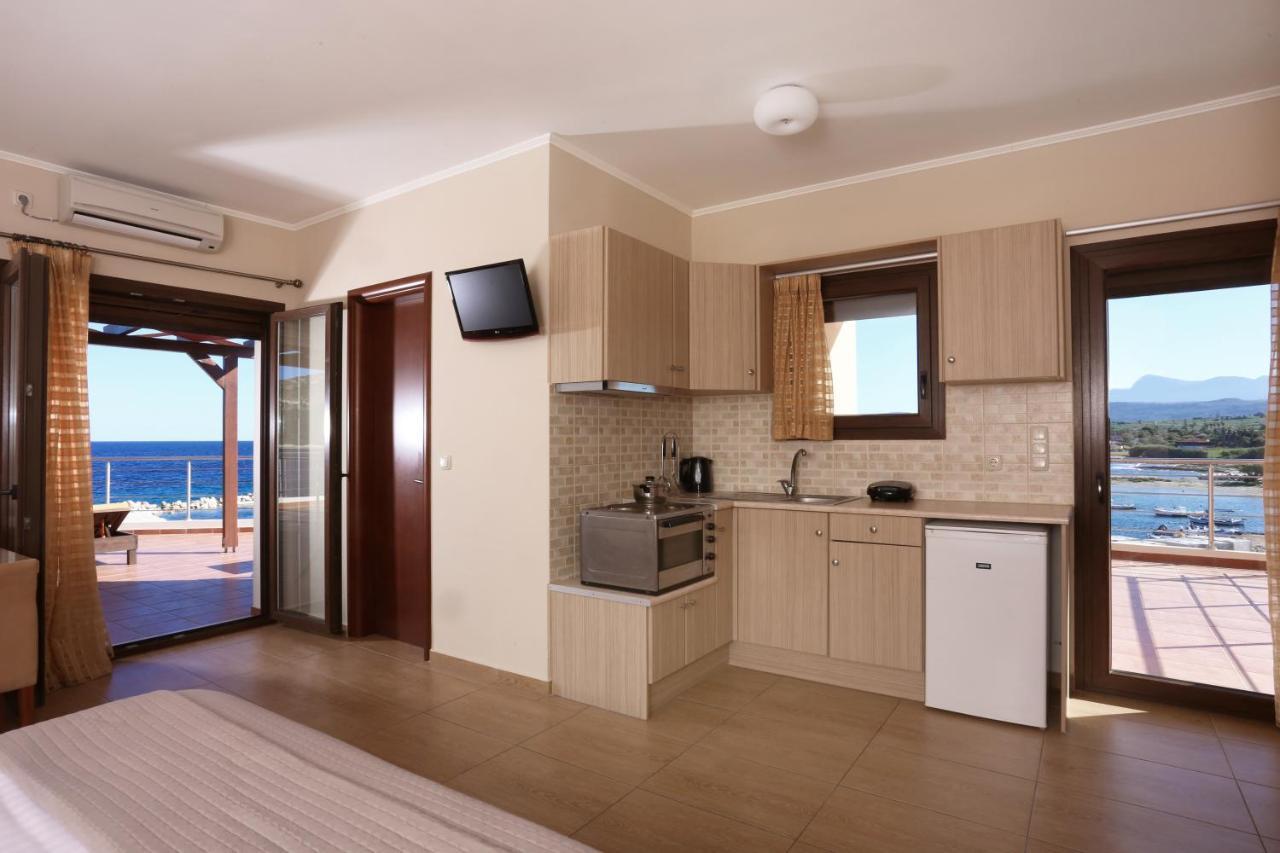 Faros Luxury Suites Marathópolis Exterior foto