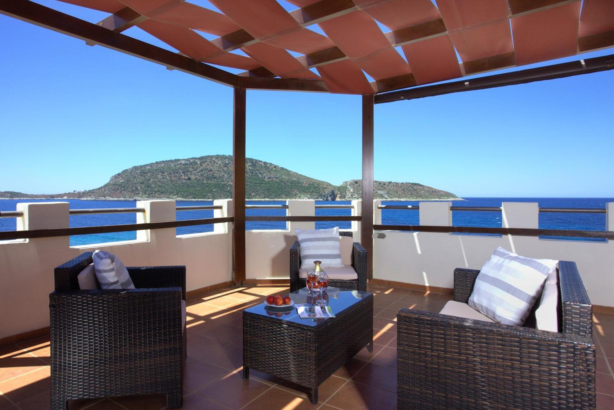 Faros Luxury Suites Marathópolis Exterior foto