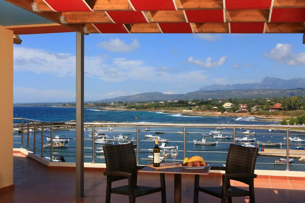 Faros Luxury Suites Marathópolis Exterior foto
